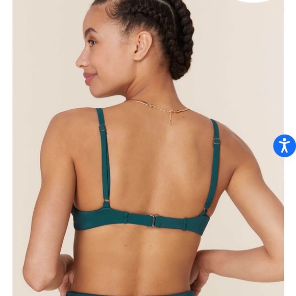 Andie x Mindy Bermuda Top - Picture 2 of 6